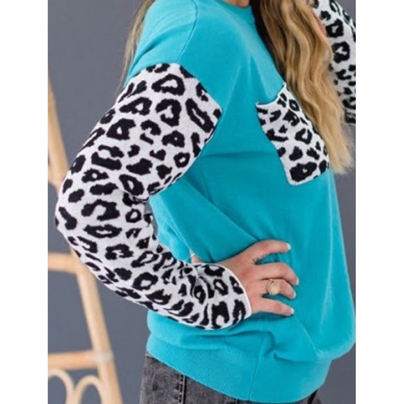 LAST 1 Crazy Train NWT Boutique Blue Cheetah top - Picture 6 of 9